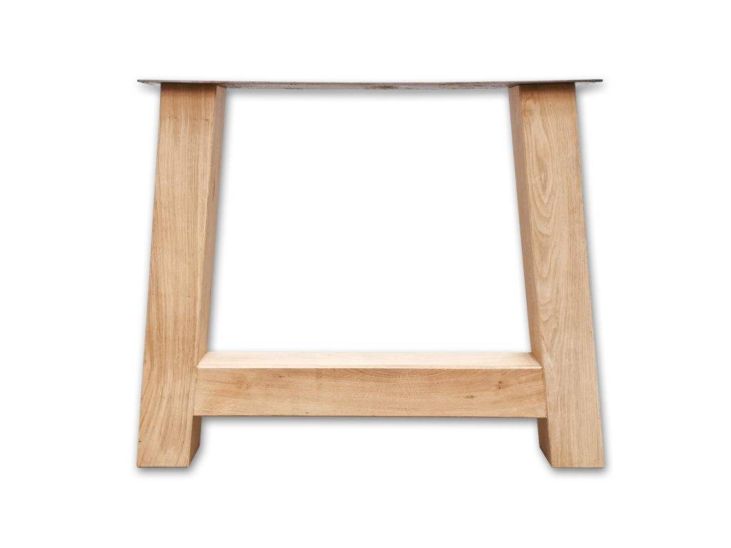 Massief eiken A poot tafelpoot. 10x10 cm. Blank eiken A poot voor onder een tafelblad. Bij Woodstyles hebben we een grote voorraad en deze poten zijn dan ook snel te leveren in zowel belgië als nederland voor scherpe prijzen.