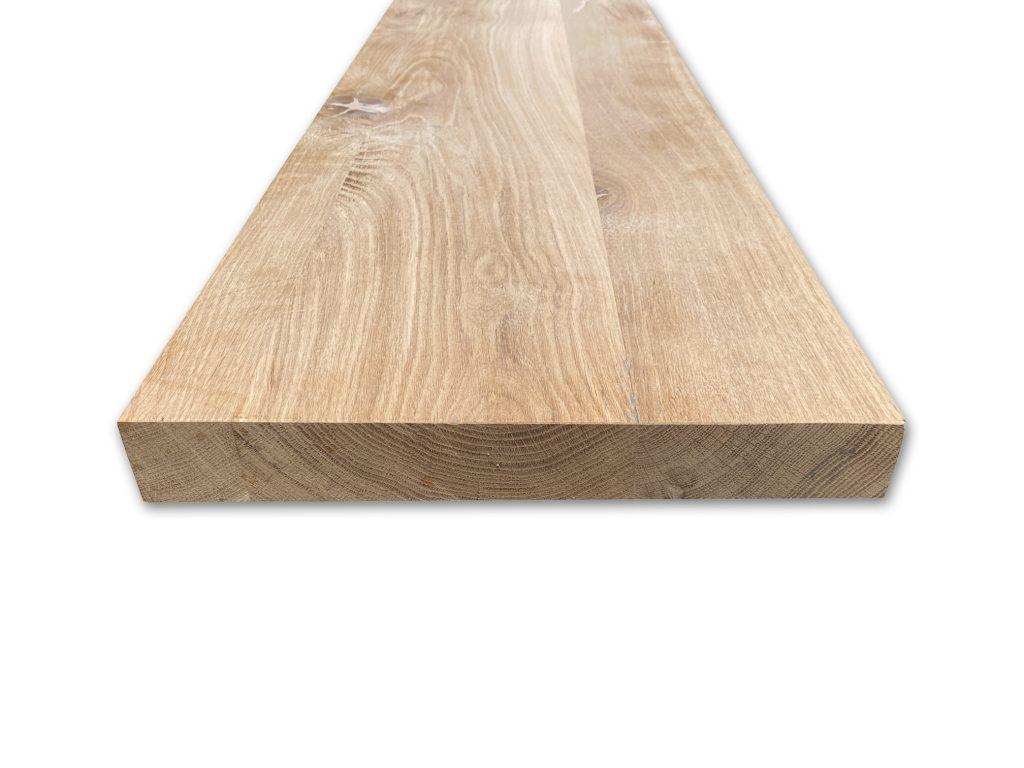 Massief eiken wandplank van 40 mm dikte in verschillende afmetingen verkrijgbaar. Eyecatcher voor aan de muur. Woodstyles levert direct uit voorraad tegen scherpe prijzen