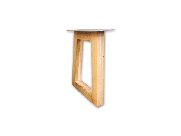 Massief eiken trapeze-poot bankjespoten voor een bankje. Per stuk te koop. Bij woodstyles direct uit voorraad leverbaar tegen scherpe prijzen. Snelle levering in België en Nederland