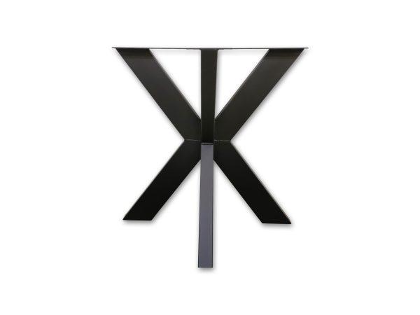 Metalen matrixpoot spinpoot. Door zijn compacte afmetingen ideaal voor de horeca. Voor een industriële look van uw tafel. Afgewerkt met een slijtvaste zwarte poedercoat. Bij woodstyles grote voorraad. Direct en snel uit voorraad leverbaar in belgië en nederland. Voor scherpe prijzen