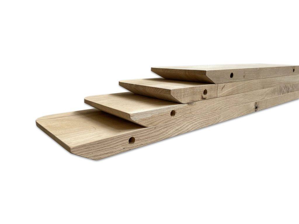 massief eiken wandplank met facetrand. Een prachtige aanvulling aan uw interieur. Nu verkrijgbaar bij Woodstyles voor een mooie prijs en in verschillende lengtes